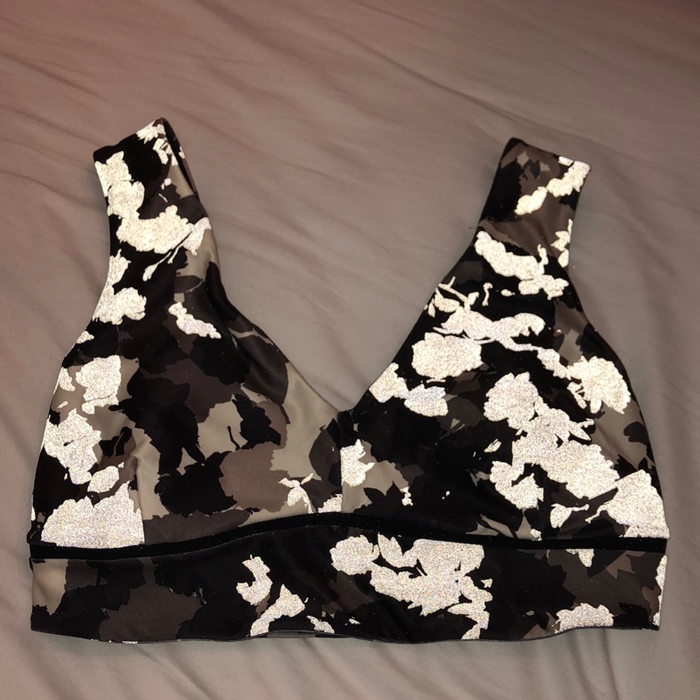 Sports bra
